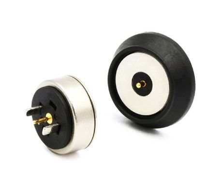 Elektrische aansluiting met magnetische Pogo Pin connector