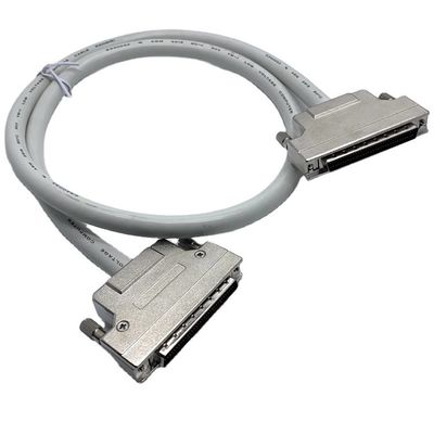 Op maat gemaakte grijze SCSI-aansluitkabel 68 pin 100 pin mannelijke kabel Ul20276 28awg kabel