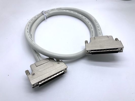 Op maat gemaakte grijze SCSI-aansluitkabel 68 pin 100 pin mannelijke kabel Ul20276 28awg kabel