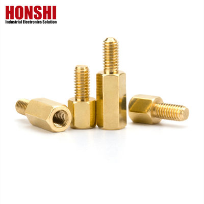 Op maat gemaakte pcb-spacers Messing-draadige zeshoekige studs M2.5 M3 M6 Man Vrouwelijke standoff