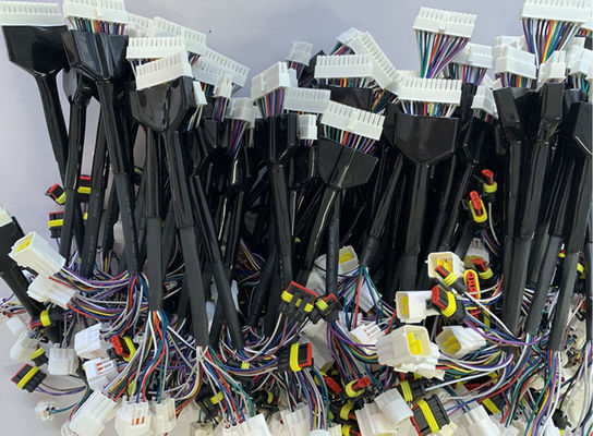 Op maat gemaakte auto bedrading harnas 24 pin Voor 24 - 32AWG draad verbindingen