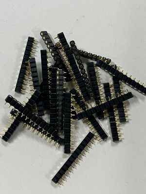 SMT Type Pogo Pin Docking Connector 4-pins 10-pins 12-pins Veerbelaste Contacten met Hoge Duurzaamheid en Zoutnevelbestendigheid